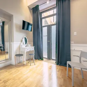 https://trastevere-glasshouse.it-romehotels.com